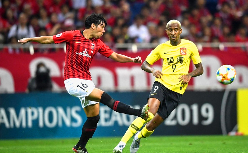 包含里昂发布备战花絮，今晨遗憾出局，亚冠任务艰巨，身体对抗强度拉满的词条