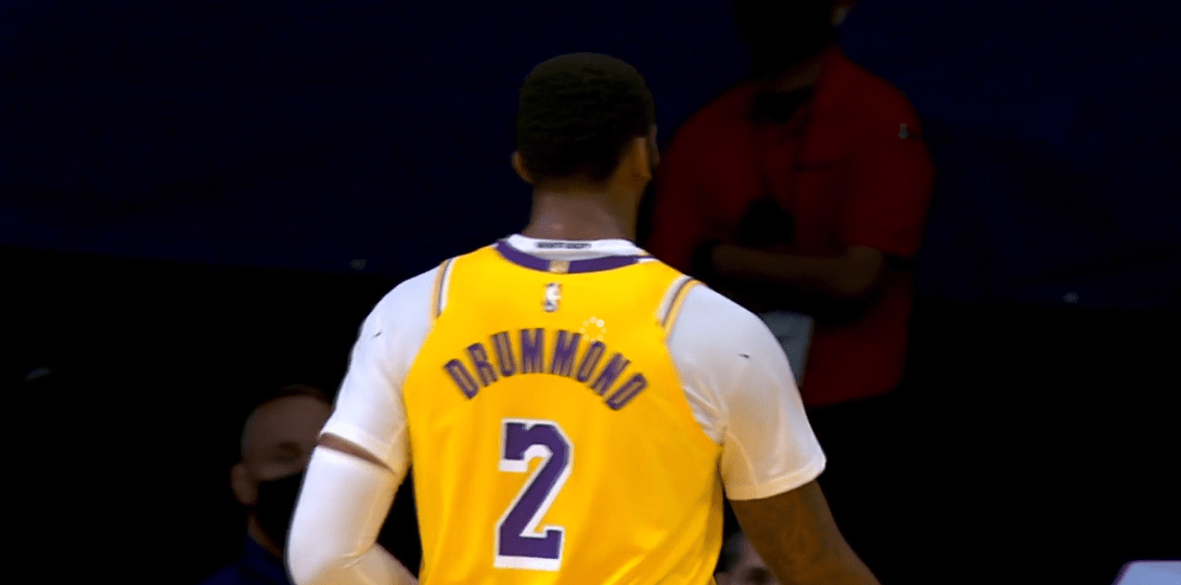 马德里竞技训练开放日，集结日临场应变引欢呼，CBA季后赛在即，临场指挥获称赞的简单介绍