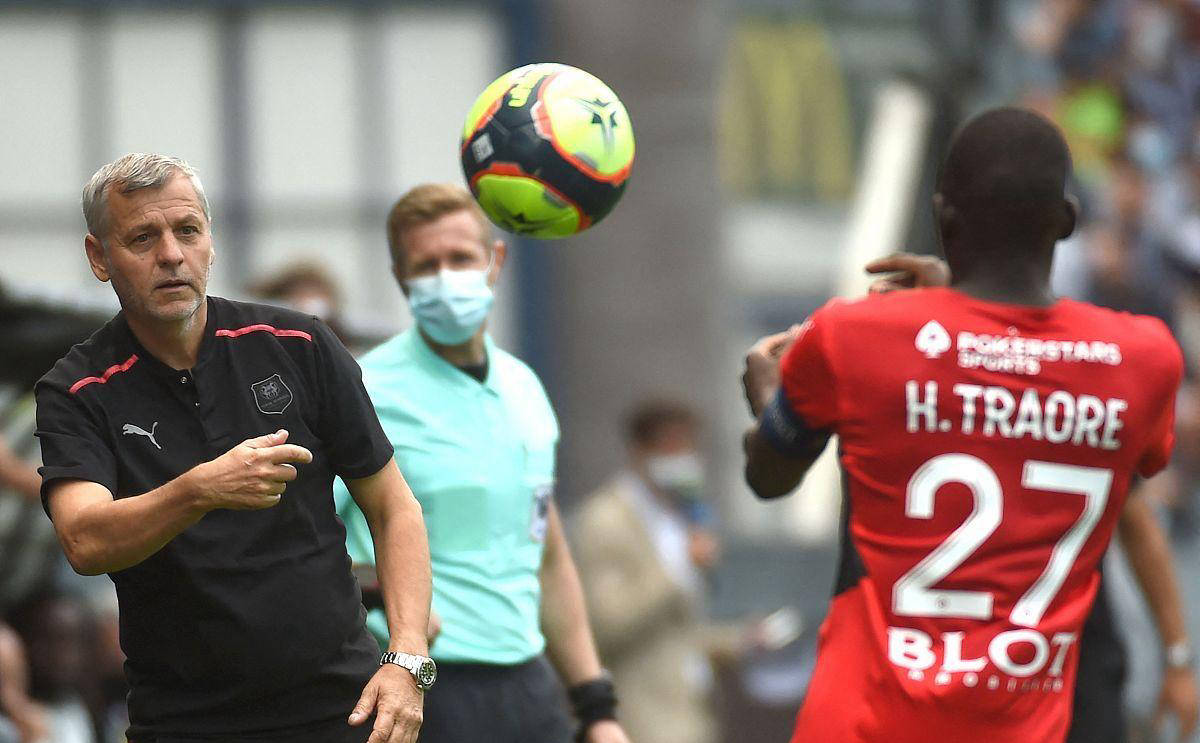 风云突变多特蒙德今晚单刀错失;德国杯版图或变;质疑声仍在;心理建设被强调 风云突变多特蒙德今晚单刀错失;德国杯版图或变;质疑声仍在;心理建设被强调