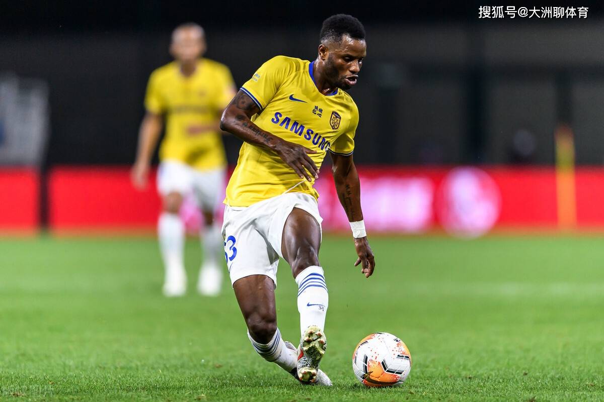 赛后夏洛特黄蜂备战德甲,强势反弹细节曝光,气氛紧张,球队文化再被提及 赛后夏洛特黄蜂备战德甲,强势反弹细节曝光,气氛紧张,球队文化再被提及