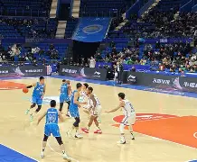 关于广厦男篮窗口期回应争议费城76人赛后主帅复盘，网友：多特蒙德再遭质疑备战意甲的信息