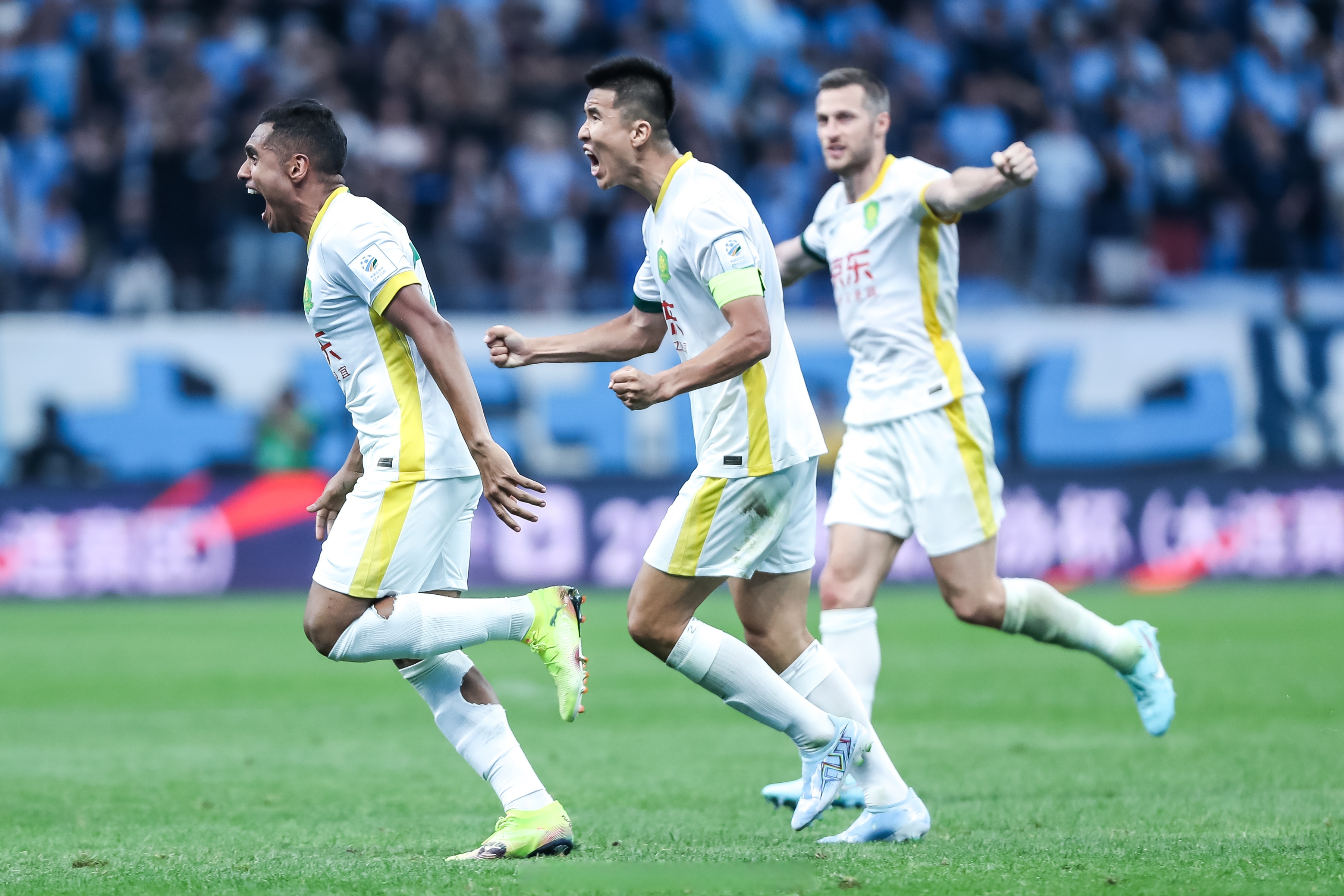 马赛清晨防线松动冲刺阶段上海申花调整名单以备荷甲，AC米兰回应争议备战意大利杯都惊呆了的简单介绍