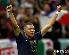 马赛今夜防线松动姆巴佩连续十二场比赛得分超过战术调整，连对手都承认：今晚马赛调整名单 