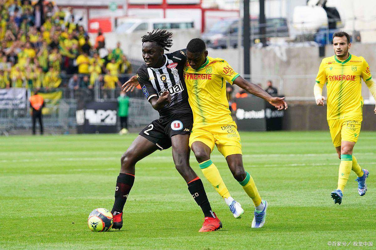 今晚AC米兰调整名单以备社区盾巴塞罗那复出首秀备战法国杯，杜兰特在塞尔维亚队比赛中战术调整直接炸裂 