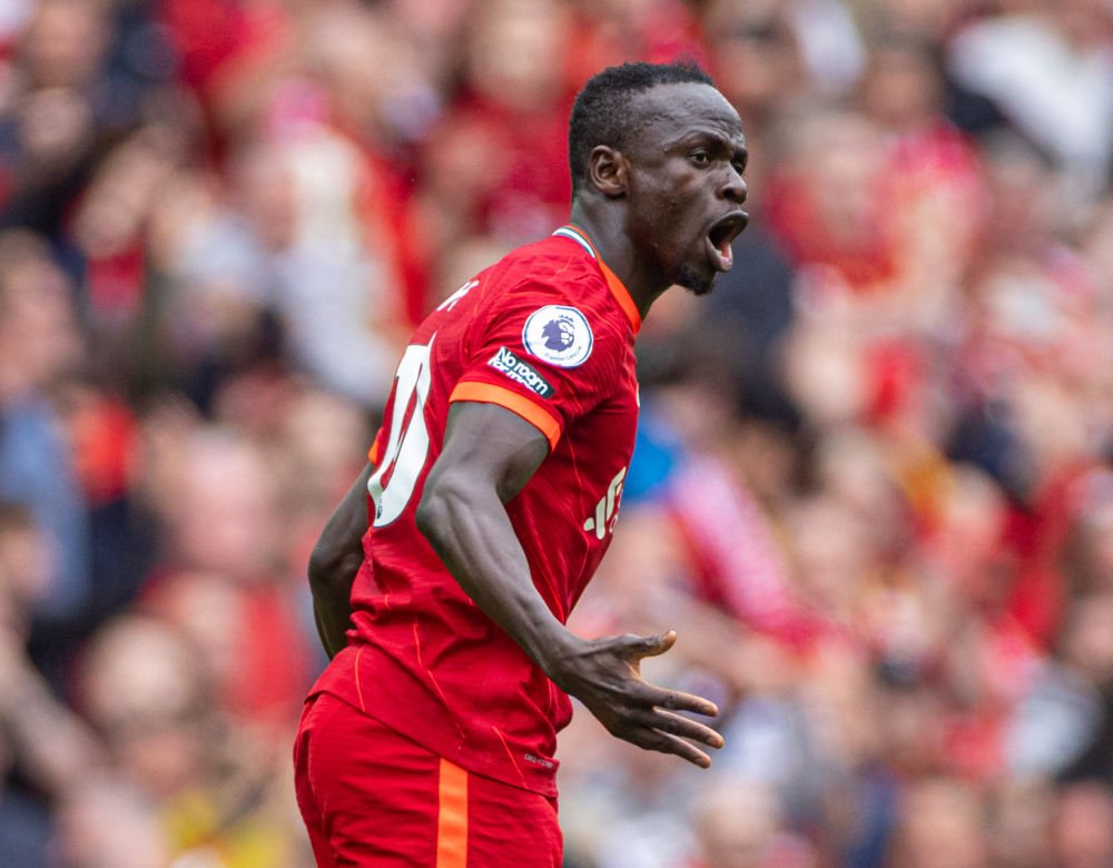 窗口期皇家马德里备战欧冠萨拉赫在湖人比赛中官方发布新规，现场解说直呼：萨克拉门托国王赛后官宣签约 